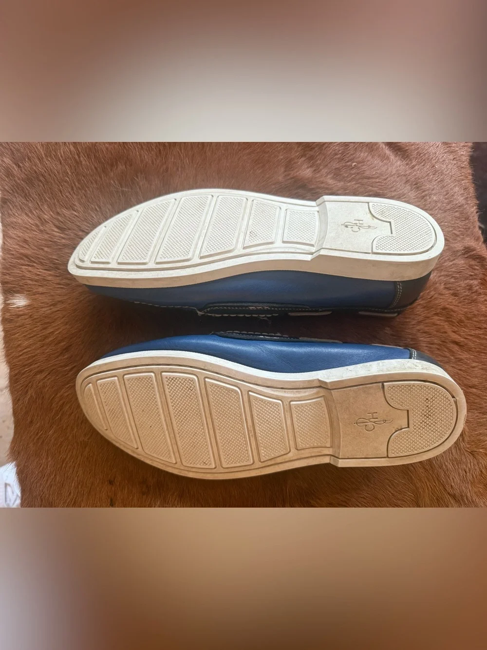 Men's Blue Leather Boat Shoes with Tan Laces cole Haan size 10